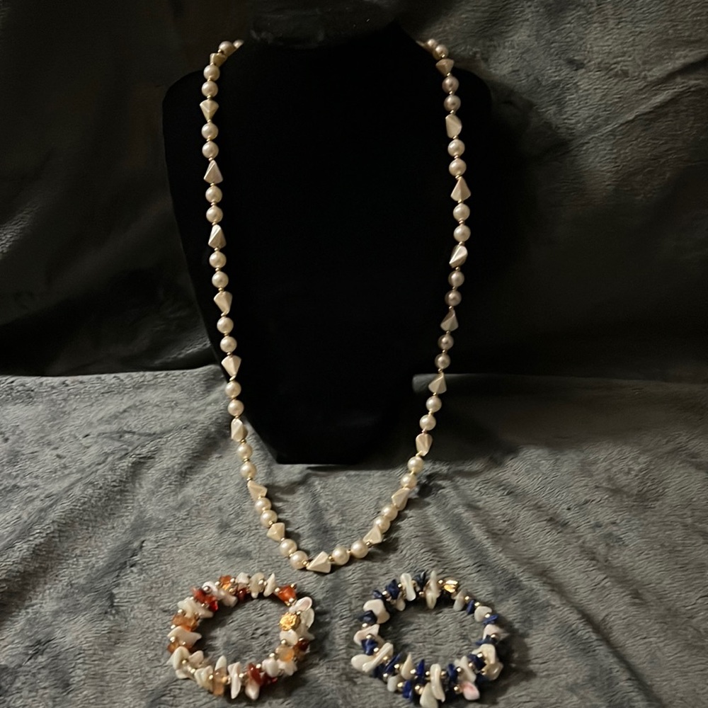 Necklaces and bracelets from Hawaii
